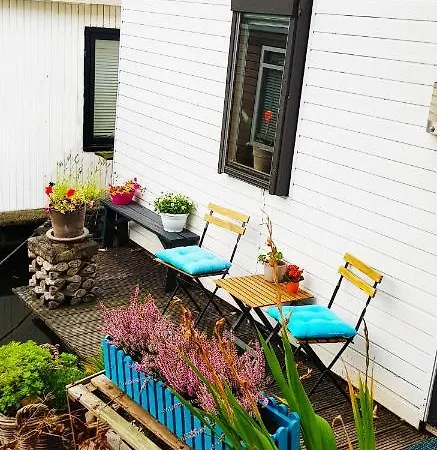 Bed & Breakfast Romantic Quiet On The Canal Amsterdam