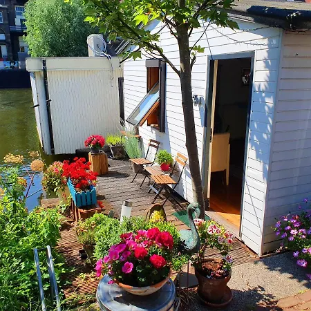 Romantic Quiet On The Canal